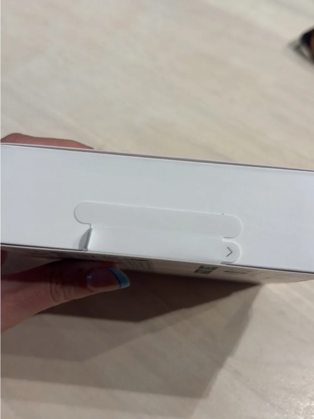 Oura Ring 4 Silver with White Packaging